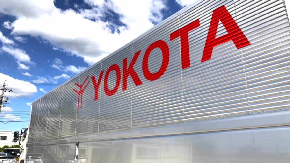 株式会社ヨコタエンタープライズ | 求人情報 | 10tウィング車ドライバー・カゴ台車を使用した食品の地場配送【年間休日105日・月給35万円以上の安定収入・急成長中のホワイト物流企業】  | ドライバーの求人・転職サイト | ドラ侍